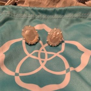 White matte Morgan’s